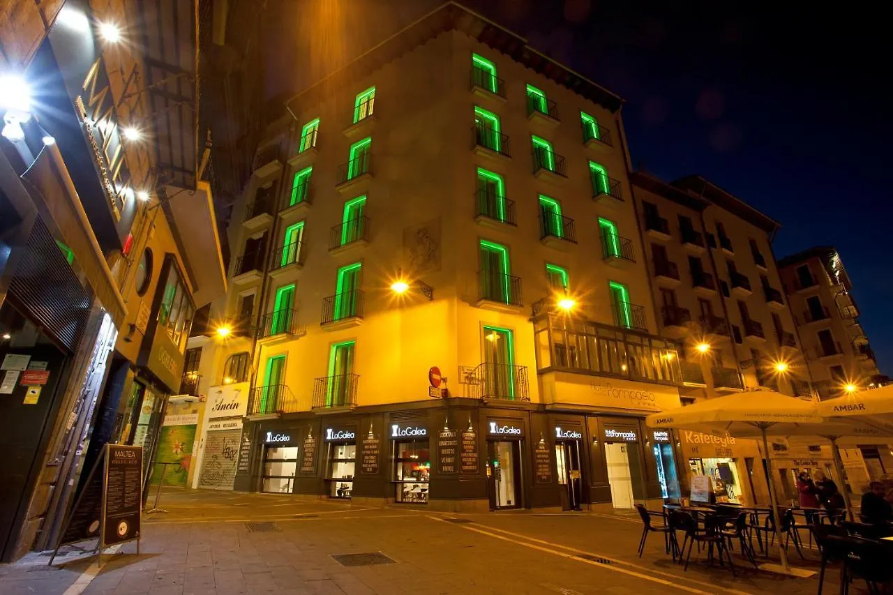 Hotel Pompaelo Plaza Del Ayuntamiento & Spa Pamplona 4*,